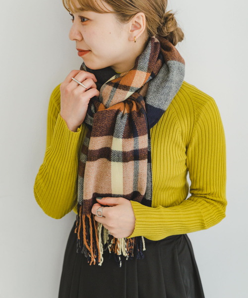 ITEMS URBANRESEARCH(アイテムズ アーバンリサーチ)の「チェックストール2(マフラー・レディース・ネイビー/ブラック/グリーン・-)」の6枚目の写真