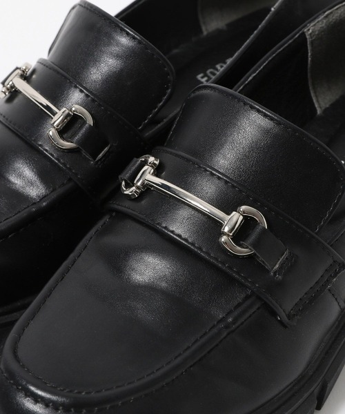 FOREVER 21（フォーエバー トゥエンティーワン）の「【2024SS】アツゾコビットローファー（ローファー・レディース・ブラック/シルバー・SMALL/MEDIUM/LARGE）」の8枚目の写真