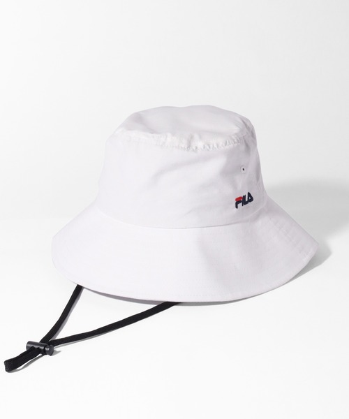 FILA(フィラ)の「【FILA/フィラ】FLW NECK GUARD HAT/ワンポイント刺繍ロゴ ネックガード付 バケットハット(ハット・メンズ・ベージュ/グレー/ライトブルー/ホワイト/ブラック・FREE)」の2枚目の写真