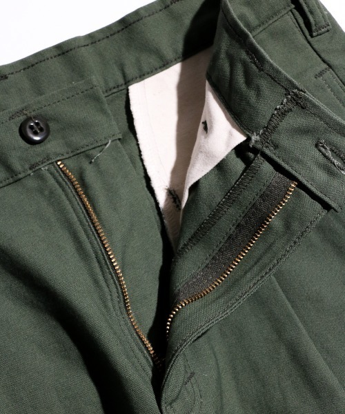 C.E.L.STORE（セルストア）の「KHAKI JUNGLE/カーキジャングル US MADE PLEATS CHINO プリーツチノパンツ USメイド（チノパンツ・メンズ・カーキ/オリーブ・34inch/30inch/32inch/36inch）」の7枚目の写真
