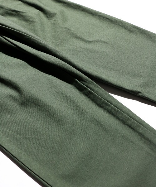C.E.L.STORE（セルストア）の「KHAKI JUNGLE/カーキジャングル US MADE PLEATS CHINO プリーツチノパンツ USメイド（チノパンツ・メンズ・カーキ/オリーブ・34inch/30inch/32inch/36inch）」の8枚目の写真