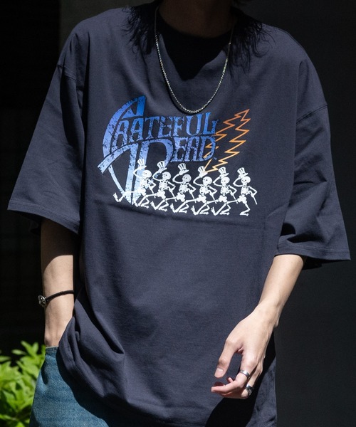 JOHN'S CLOSET（ジョンズクローゼット）の「【s】〔GREATFUL DEAD〕ピグメント加工 バンドTシャツ（Tシャツ/カットソー・メンズ・グレー系3/グレー系2/ブラック系2/ブラック系3/グレー系1/ブラック系1・LARGE/MEDIUM）」の5枚目の写真