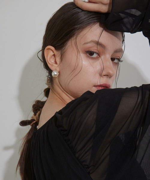 MIELI INVARIANT(ミエリインヴァリアント)の「Pearl Ball Pierce(ピアス(両耳用)・レディース・ゴールド・FREE)」の5枚目の写真