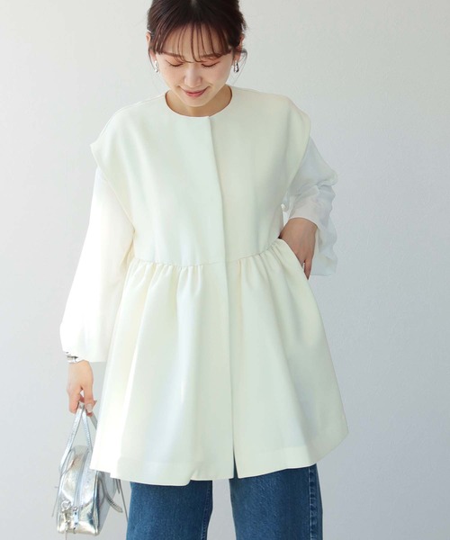 Jines（ジネス）の「ギャザーペプラムベスト（シャツ/ブラウス・レディース・ブラック/ネイビー/アイボリー・38）」の5枚目の写真