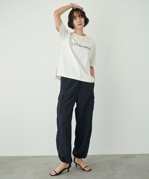 UNFILO（アンフィーロ）の「BEAUTY FORM ロゴ刺繍 半袖Tシャツ（Tシャツ/カットソー・レディース・ダークブラウン系1/ベージュ系1/ホワイト系1/グレー系1/ブラック系1/ホワイト系2・XX-LARGE/X-LARGE）」の10枚目の写真