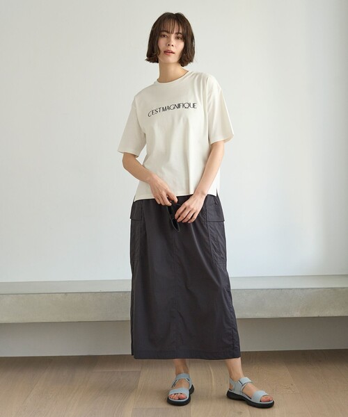 UNFILO（アンフィーロ）の「BEAUTY FORM ロゴ刺繍 半袖Tシャツ（Tシャツ/カットソー・レディース・ダークブラウン系1/ベージュ系1/ホワイト系1/グレー系1/ブラック系1/ホワイト系2・XX-LARGE/X-LARGE）」の12枚目の写真