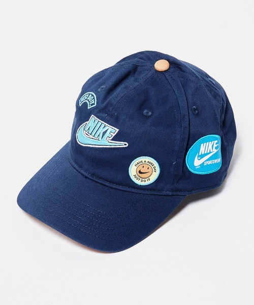 NIKE（ナイキ）の「NIKE/ナイキ NAN MULTI PATCH CLUB CAP キャップ（キャップ・キッズ・ネイビー/ホワイト・FREE）」の2枚目の写真