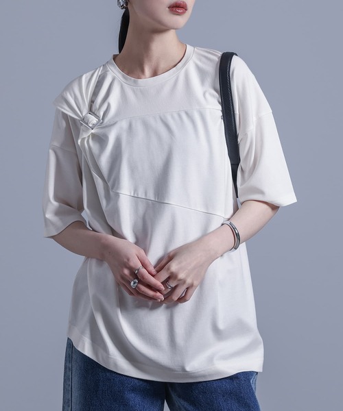 kOhAKU(コハク)の「【機能素材】『ねじりアシメTシャツ』(Tシャツ/カットソー・レディース・ブラック/グレイッシュブルー/オフホワイト/チャコール・2/1)」の17枚目の写真