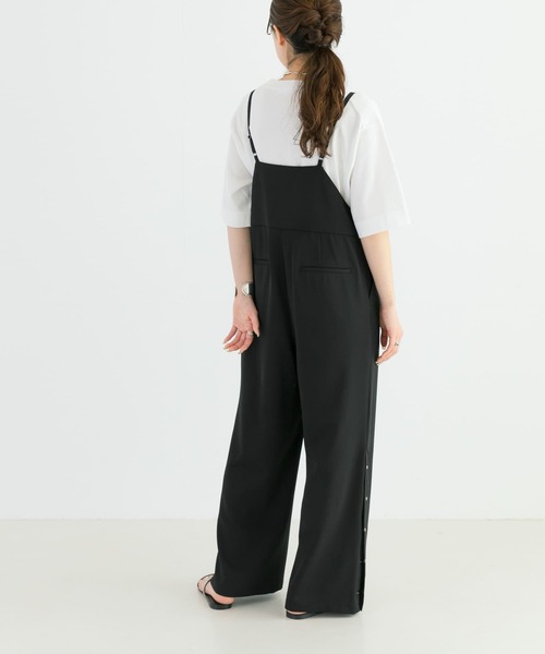 URBAN RESEARCH（アーバンリサーチ）の「キャミサロペット（サロペット/オーバーオール・レディース・ベージュ/ブラック・FREE）」の13枚目の写真