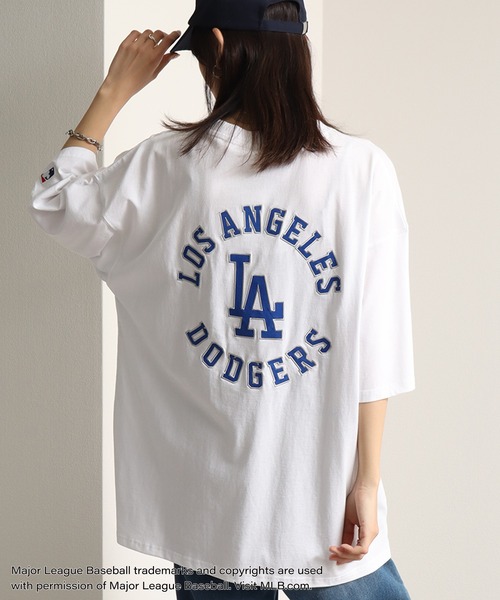 MLB(メジャーリーグベースボール)の「【MLB/メジャーリーグベースボール】ワッペンサークルロゴ オーバーサイズ 半袖Tシャツ(Tシャツ/カットソー・メンズ・グリーン/ネイビー/ブラック/アッシュグレー/ホワイト・LL/M/L)」の18枚目の写真