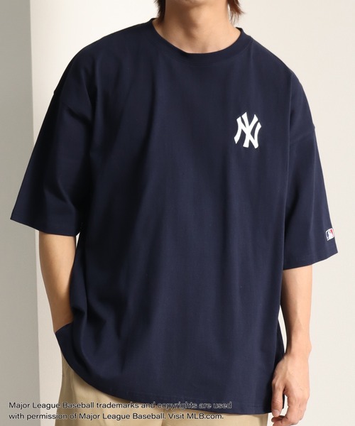 MLB(メジャーリーグベースボール)の「【MLB/メジャーリーグベースボール】ワッペンサークルロゴ オーバーサイズ 半袖Tシャツ(Tシャツ/カットソー・メンズ・グリーン/ネイビー/ブラック/アッシュグレー/ホワイト・LL/M/L)」の21枚目の写真