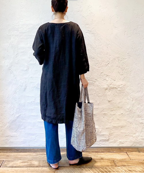 JOURNAL STANDARD LUXE（ジャーナルスタンダード　ラックス）の「【ARMEN 】LINEN HERRINGBONE B/N TUNIC（チュニック・レディース・ブラック/ストーン/ブルー・2）」の12枚目の写真