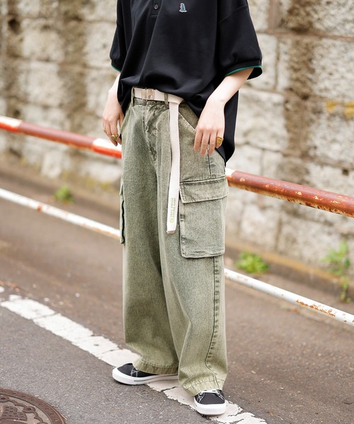 DOUBLE NAME(ダブルネーム)の「加工デニムカーゴパンツ(デニムパンツ・レディース・パープル/ブラウン/カーキ・FREE)」の2枚目の写真