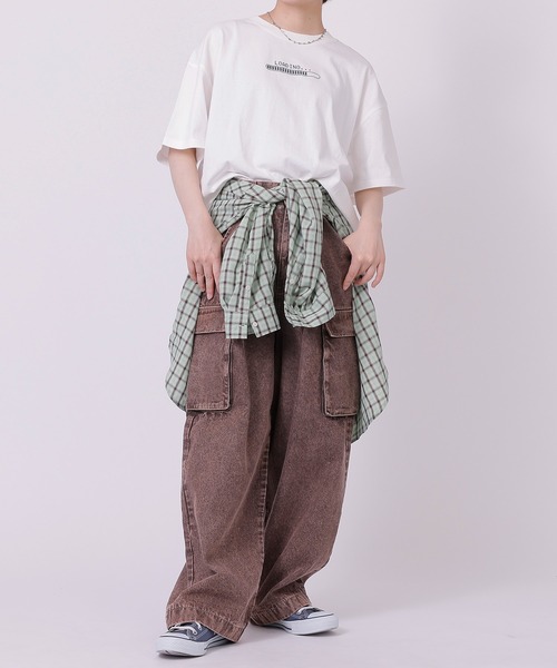 DOUBLE NAME(ダブルネーム)の「加工デニムカーゴパンツ(デニムパンツ・レディース・パープル/ブラウン/カーキ・FREE)」の10枚目の写真