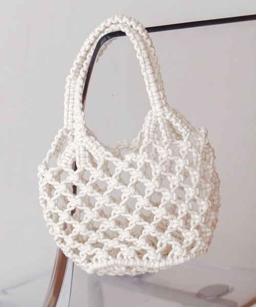 Bab(バブ)の「マクラメBAG(ハンドバッグ・レディース・ベージュ/ミント/オフホワイト/ブラック・ONESIZE)」の2枚目の写真