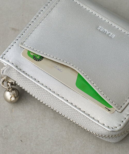 Beau're（ヴュレ）の「【BEAURE　ビュレ】ウェーブキルティング 2つ折りウォレット（財布・レディース・ブラック/ピンク/シルバー/ライトベージュ・0）」の9枚目の写真