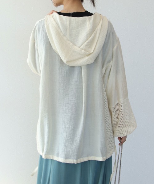 TITE IN THE STORE（ティテ　インザ　ストア）の「【CHIGNON/シニヨン】シアーメッシュアノラックパーカー（パーカー・レディース・アイボリー/ブラック・38）」の11枚目の写真