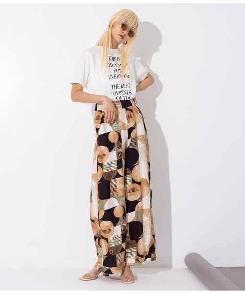 Settimissimo（セッティミッシモ）の「ITALY ジオメトリック柄 フレアパンツ（その他パンツ・レディース・ブラウン/ブルー・FREE）」の9枚目の写真