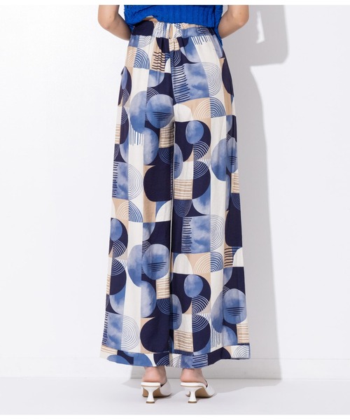 Settimissimo（セッティミッシモ）の「ITALY ジオメトリック柄 フレアパンツ（その他パンツ・レディース・ブラウン/ブルー・FREE）」の20枚目の写真