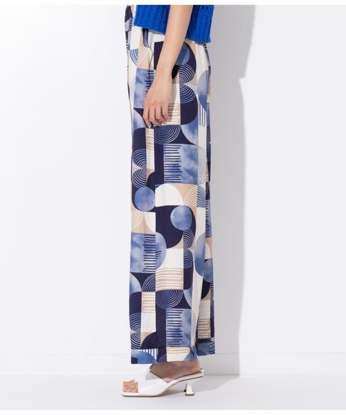 Settimissimo（セッティミッシモ）の「ITALY ジオメトリック柄 フレアパンツ（その他パンツ・レディース・ブラウン/ブルー・FREE）」の19枚目の写真