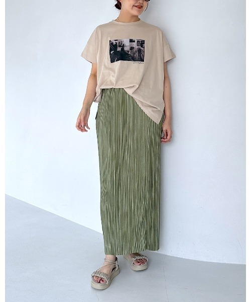 mysty woman（ミスティウーマン）の「セピアフォトプリントTシャツ　135554（Tシャツ/カットソー・レディース・オフホワイト/ブラック/ベージュ・FREE）」の20枚目の写真