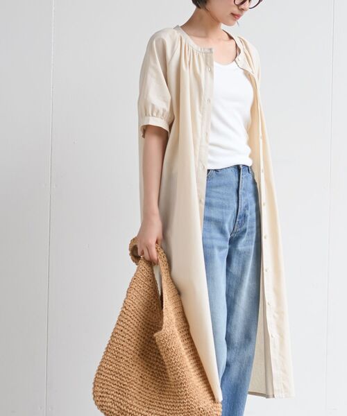 rps(アールピーエス)の「BACKリボンバンドカラーシャツワンピース(シャツワンピース・レディース・カーキ/ネイビー/アイボリー・フリー)」の11枚目の写真