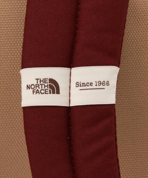 THE NORTH FACE(ザノースフェイス)の「THE NORTH FACE / MINI Berkeley(バックパック/リュック・レディース・ブラック/ワイン・ONE SIZE)」の14枚目の写真