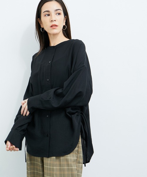 le cercle ADAM ET ROPE'(ルセルクルアダムエロペ)の「【セットアップ対応】麻調シャーリングシャツ(シャツ/ブラウス・レディース・ホワイト/ブラック/ブラウン・FREE)」の2枚目の写真