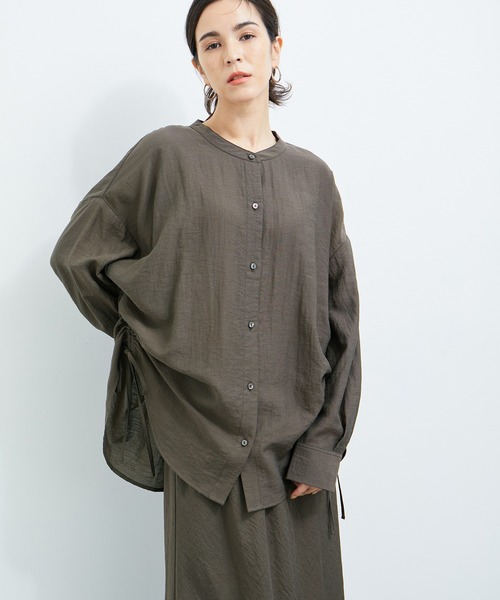 le cercle ADAM ET ROPE'(ルセルクルアダムエロペ)の「【セットアップ対応】麻調シャーリングシャツ(シャツ/ブラウス・レディース・ホワイト/ブラック/ブラウン・FREE)」の12枚目の写真