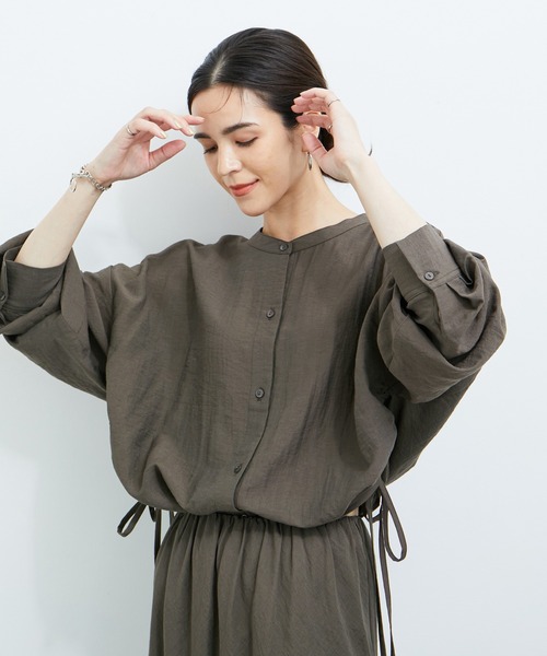 le cercle ADAM ET ROPE'(ルセルクルアダムエロペ)の「【セットアップ対応】麻調シャーリングシャツ(シャツ/ブラウス・レディース・ホワイト/ブラック/ブラウン・FREE)」の13枚目の写真