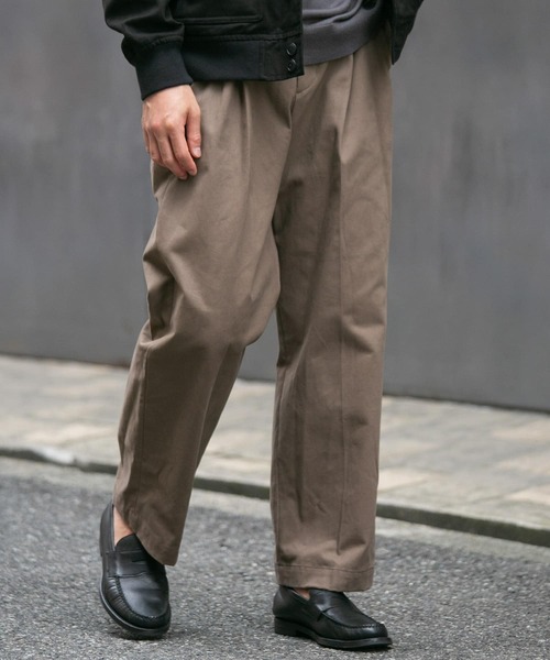 URBAN RESEARCH ROSSO MEN（アーバンリサーチロッソメン）の「『セットアップ対応』『XLサイズあり』モールスキンワイドイージースラックス（その他パンツ・メンズ・ブラック/ダークブラウン/ベージュ・MEDIUM/LARGE/X-LARGE）」の8枚目の写真