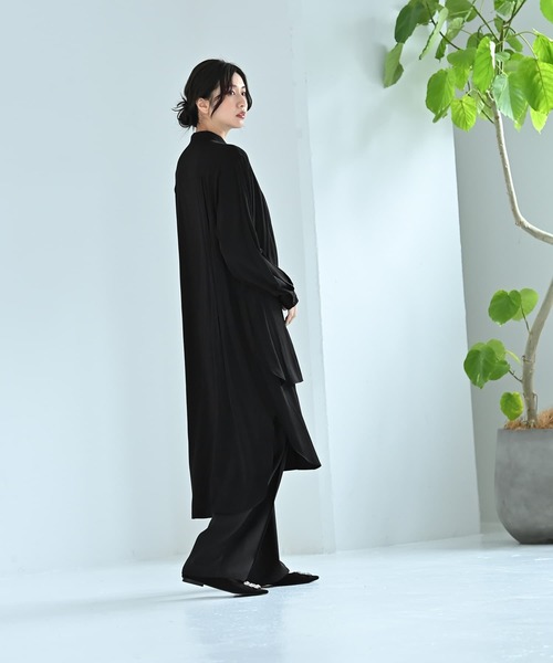 STYLE DELI(スタイルデリ)の「【BLK001】イレギュラーヘムシャツワンピース(ワンピース・レディース・ライトグレー/ブラック・FREE)」の5枚目の写真
