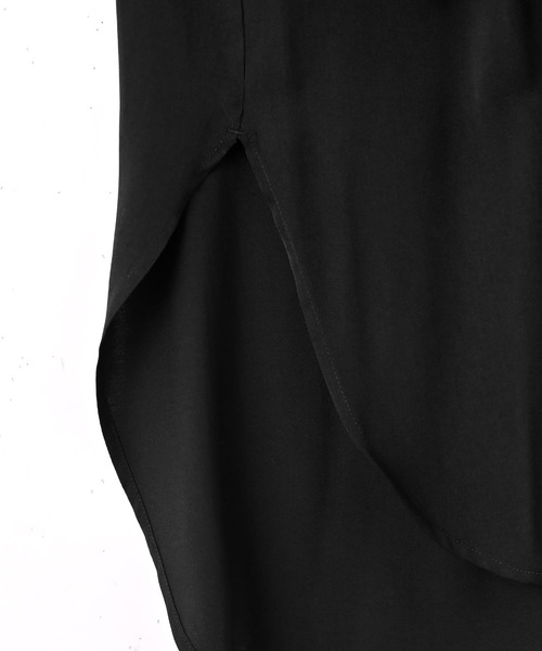 STYLE DELI(スタイルデリ)の「【BLK001】イレギュラーヘムシャツワンピース(ワンピース・レディース・ライトグレー/ブラック・FREE)」の11枚目の写真