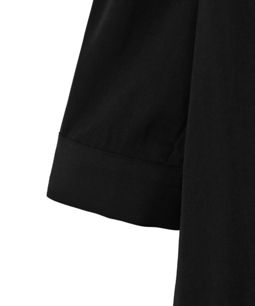 STYLE DELI(スタイルデリ)の「【BLK001】イレギュラーヘムシャツワンピース(ワンピース・レディース・ライトグレー/ブラック・FREE)」の15枚目の写真