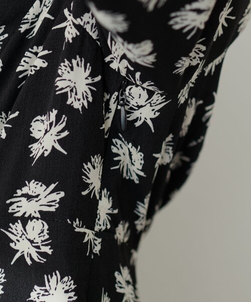 natural couture(ナチュラルクチュール)の「【プチナチュ】袖ドロストVネックワンピース(ワンピース・レディース・モカ/その他1/その他2/ブルー・SMALL/MEDIUM)」の22枚目の写真