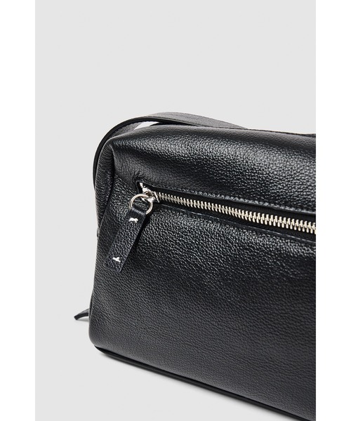 YENN（イエン）の「YENN クロスボディバッグ（ボディバッグ/ウエスト