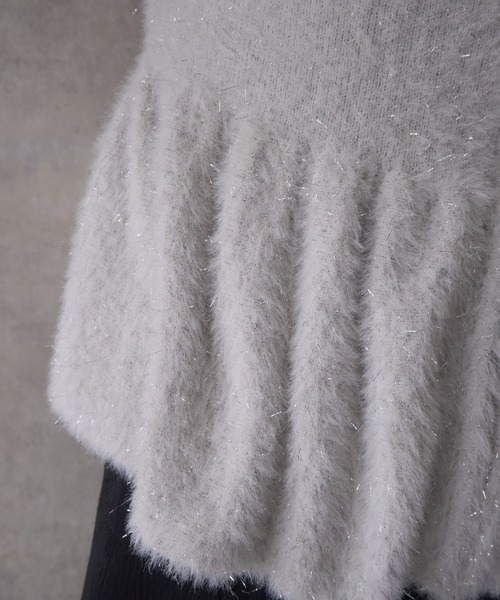 mellowneon（メロウネオン）の「ペプラムジップラメニット（ニット/セーター・レディース・チャコールグレー/ベージュ/ライトグレー・FREE）」の14枚目の写真