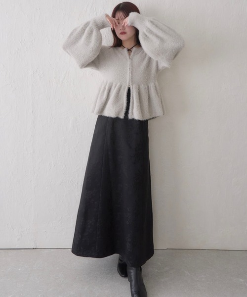 mellowneon（メロウネオン）の「ペプラムジップラメニット（ニット/セーター・レディース・チャコールグレー/ベージュ/ライトグレー・FREE）」の4枚目の写真