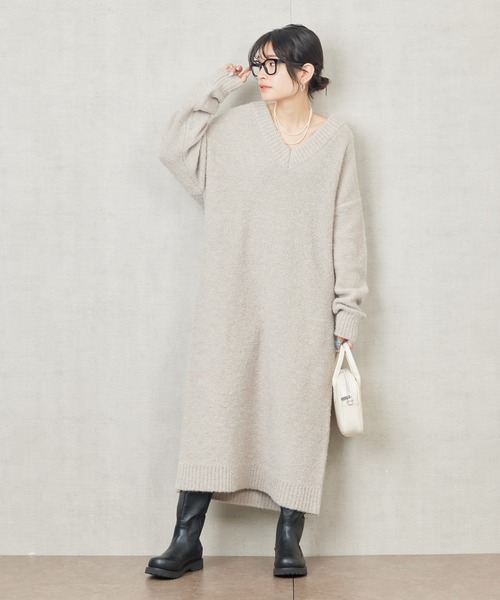 FREAK'S STORE（フリークスストア）の「限定展開　ミニ ブークレ Vネック ニット ワンピース（ワンピース・レディース・ナチュラル/イエロー/スミクロ/ネイビー/ブラウン/グレー・ﾌﾘ-）」の10枚目の写真