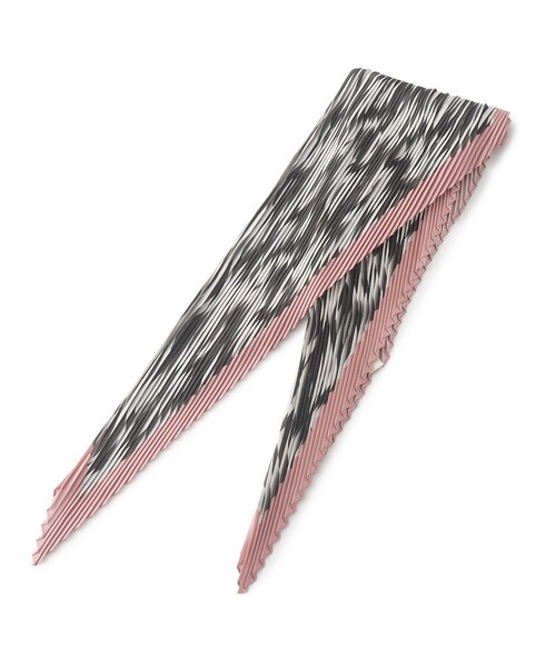 SHOO・LA・RUE(シューラルー)の「◆BAGやヘアアレンジにも 柄アソートプリーツスカーフ(バンダナ/スカーフ・レディース・ピンク系その他/ダークブラウン系4/ネイビー系/ブルー系5/ワイン系1・00)」の4枚目の写真