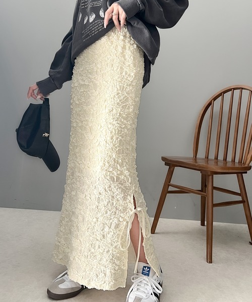 セール】女性らしさを引き立てる。ジャガード素材サイドスリット