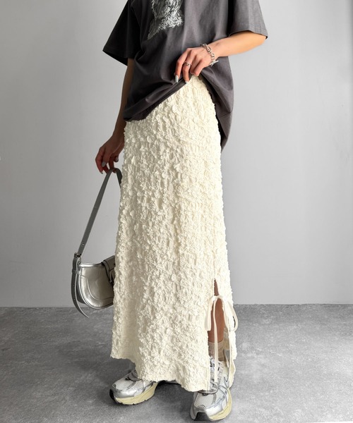 classicalelf（クラシカルエルフ）の「女性らしさを引き立てる。ジャガード素材サイドスリットジャガードリボンスカート（スカート・レディース・ブラック/アイボリー・LARGE/MEDIUM/SMALL/X-LARGE）」の15枚目の写真
