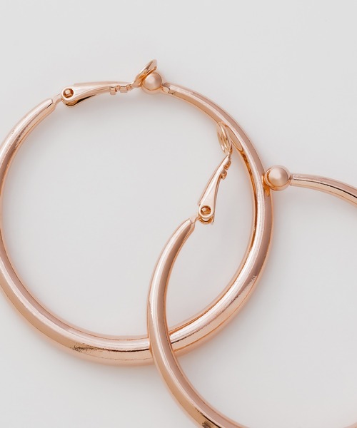 ciite'（シーテ）の「ボリューム フープイヤリング  (両耳用)（イヤリング・レディース・シルバー/ゴールド/ピンクゴールド・FREE）」の5枚目の写真