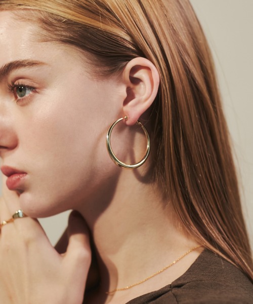 ciite'（シーテ）の「ボリューム フープイヤリング  (両耳用)（イヤリング・レディース・シルバー/ゴールド/ピンクゴールド・FREE）」の7枚目の写真