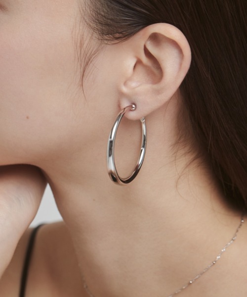 ciite'（シーテ）の「ボリューム フープイヤリング  (両耳用)（イヤリング・レディース・シルバー/ゴールド/ピンクゴールド・FREE）」の10枚目の写真