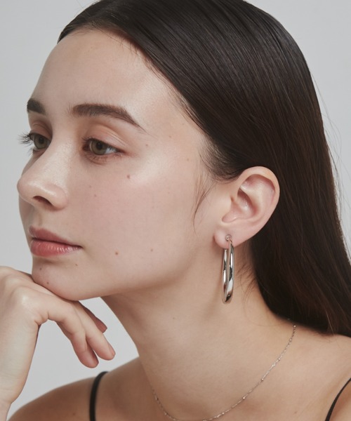 ciite'（シーテ）の「ボリューム フープイヤリング  (両耳用)（イヤリング・レディース・シルバー/ゴールド/ピンクゴールド・FREE）」の9枚目の写真