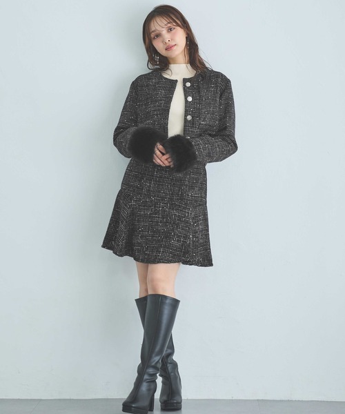 INGNI（イング）の「袖ファーツイードジャケット（ノーカラージャケット・レディース・ブラック/アイボリー・M）」の4枚目の写真