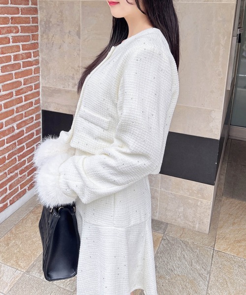 INGNI（イング）の「袖ファーツイードジャケット（ノーカラージャケット・レディース・ブラック/アイボリー・M）」の17枚目の写真