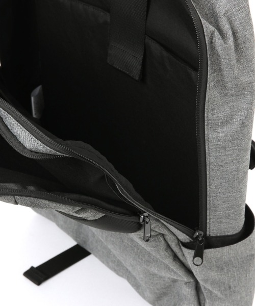 LAKOLE（ラコレ）の「マルチポケットリュック / 151225（バックパック/リュック・メンズ・サンドグレー/ブラック・FREE）」の9枚目の写真
