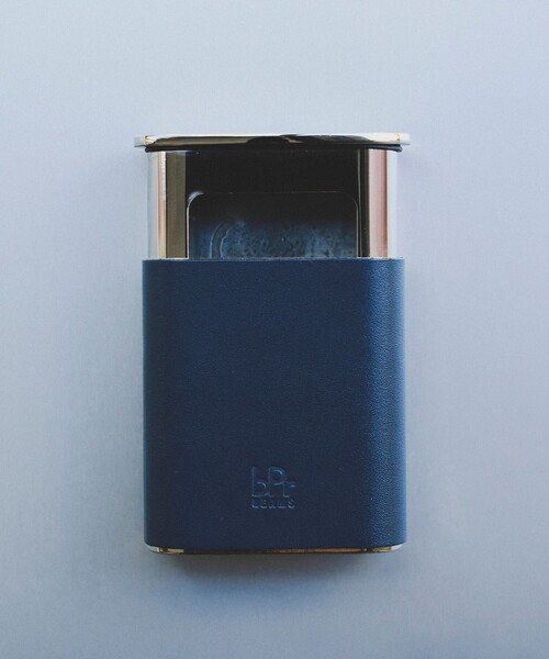 bpr BEAMS（ビーピーアール ビームス ）の「レザー アッシュトレイ（アッシュトレイ/ライター・レディース・ネイビー/ブラウン系その他4/ブラック・ONE SIZE）」の3枚目の写真